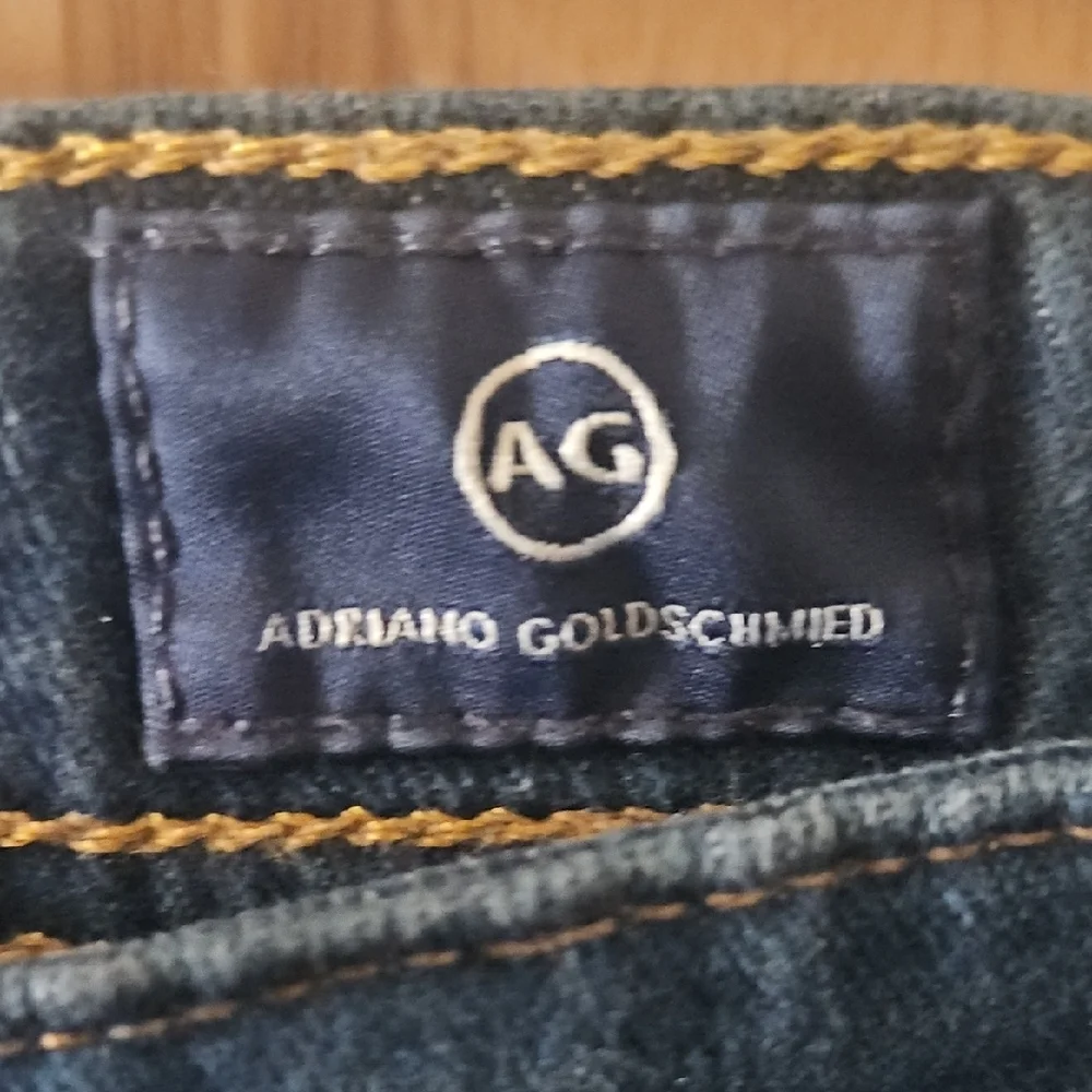 Ag Adriano Goldschmied sleek dark